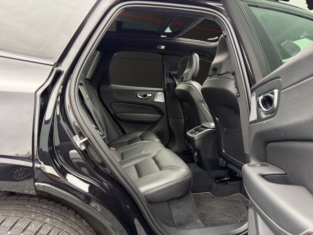 VOLVO XC 60 – Bild 16