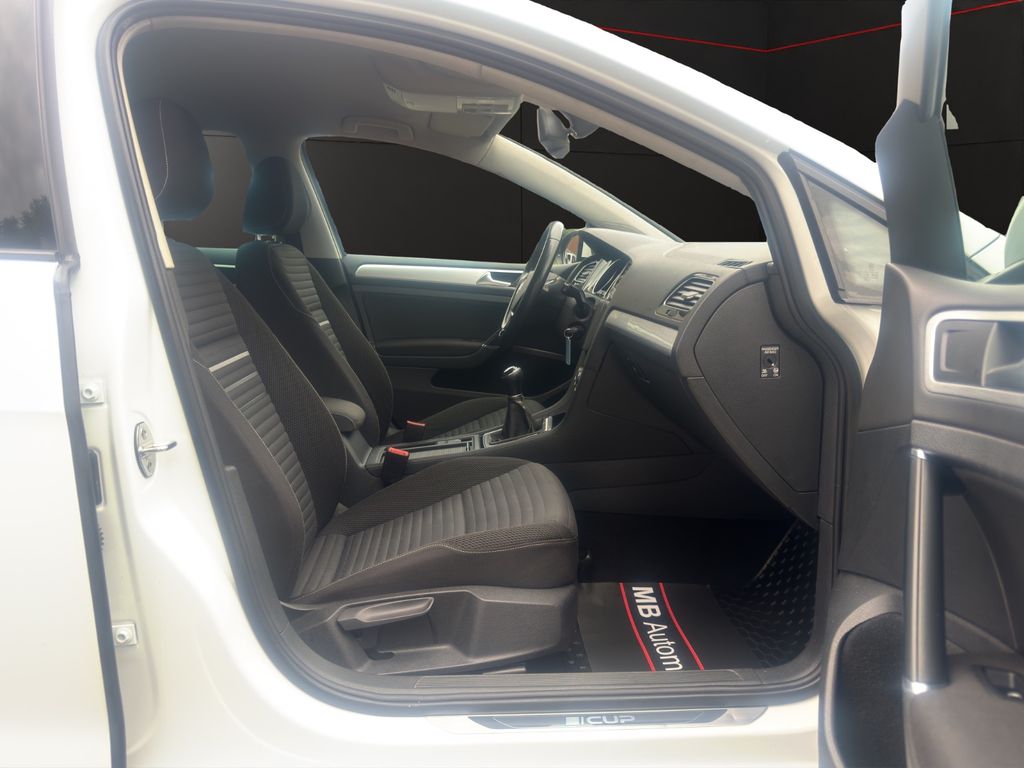 VW Golf – Bild 14