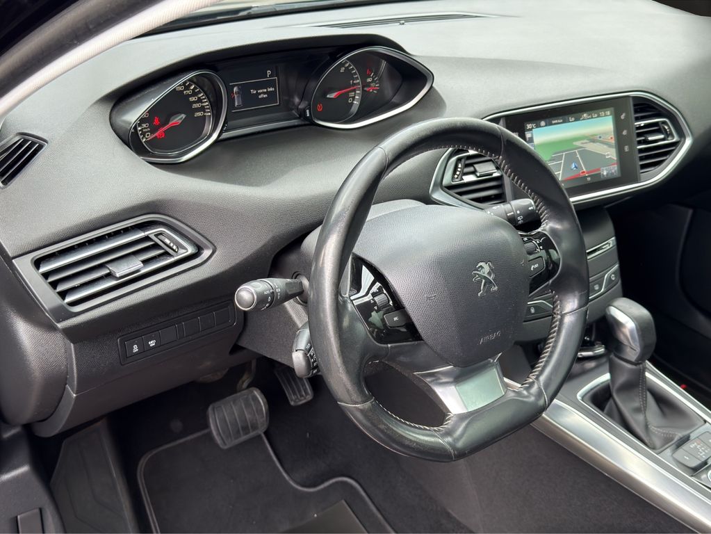 PEUGEOT 308 – Bild 12