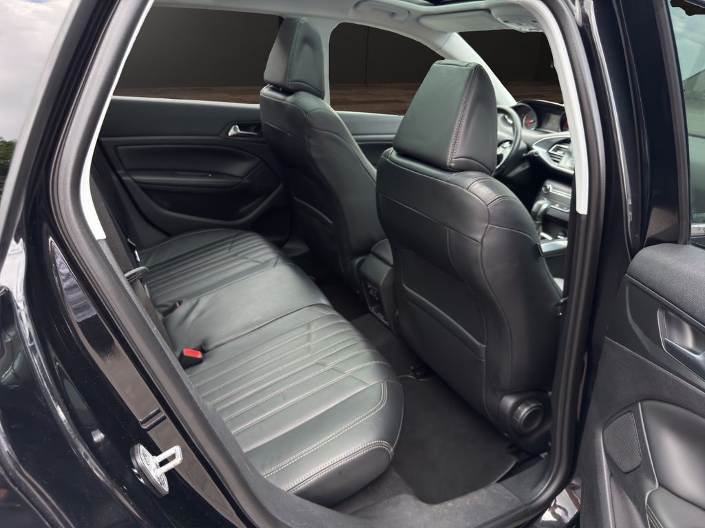 PEUGEOT 308 – Bild 16
