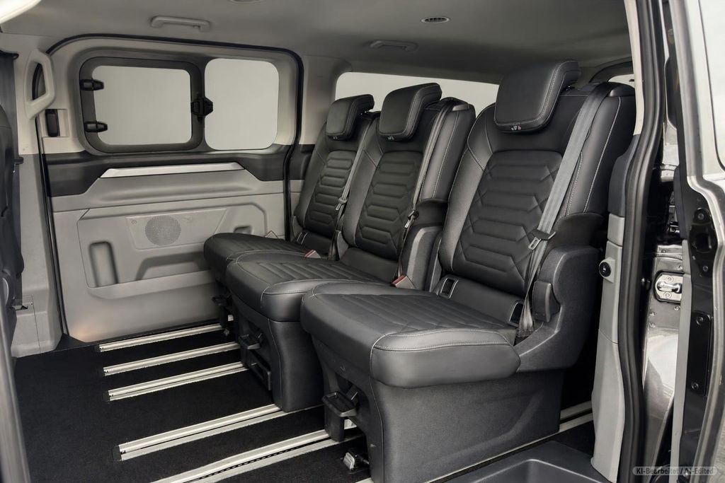 FORD Tourneo Custom – Bild 15