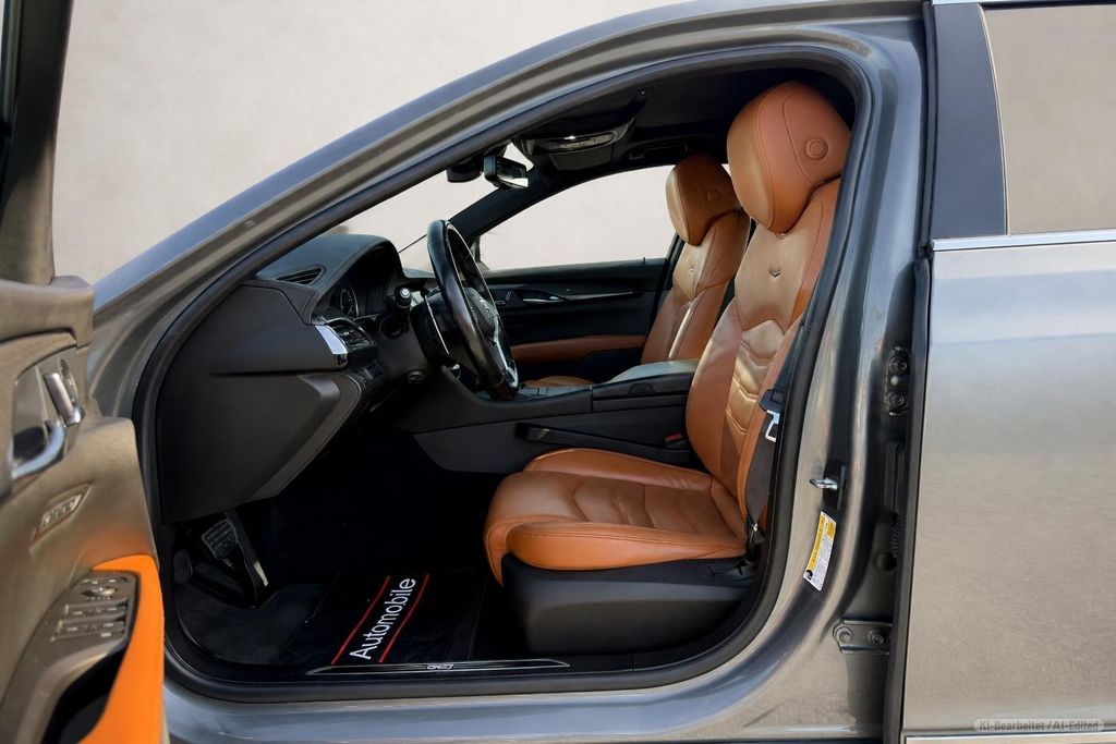 CADILLAC CT6 – Bild 13
