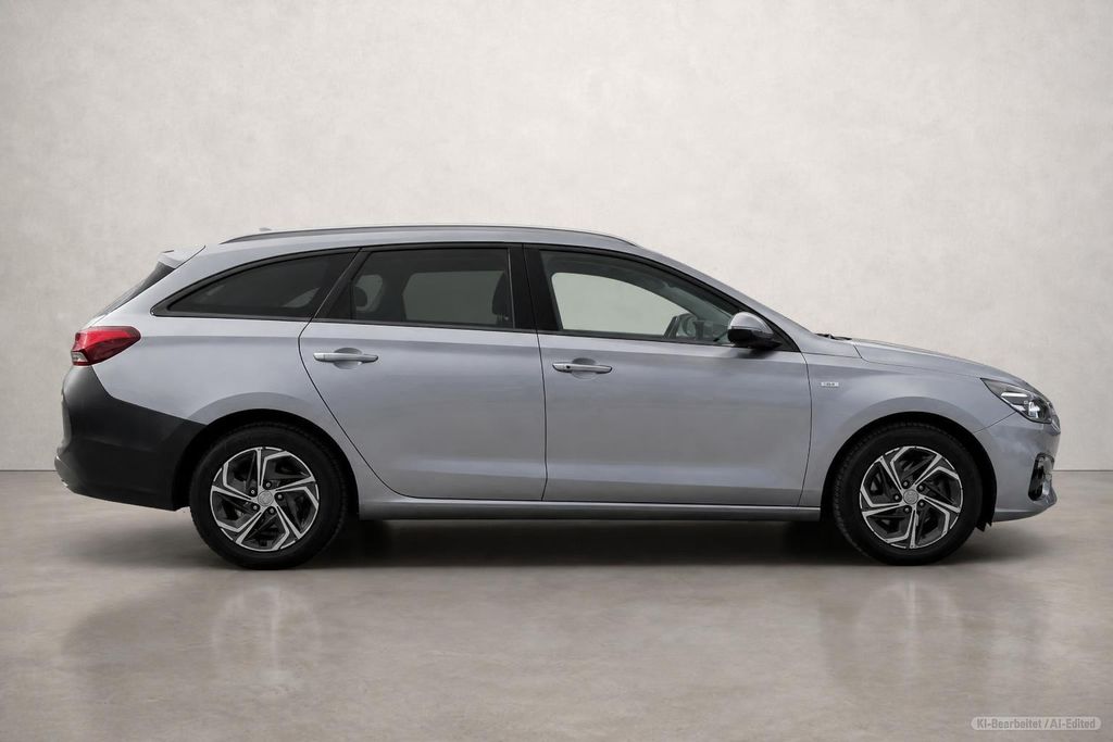 HYUNDAI i30 – Bild 10
