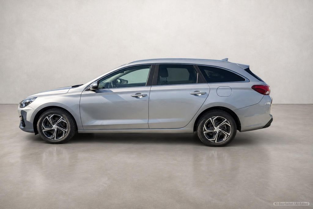 HYUNDAI i30 – Bild 10