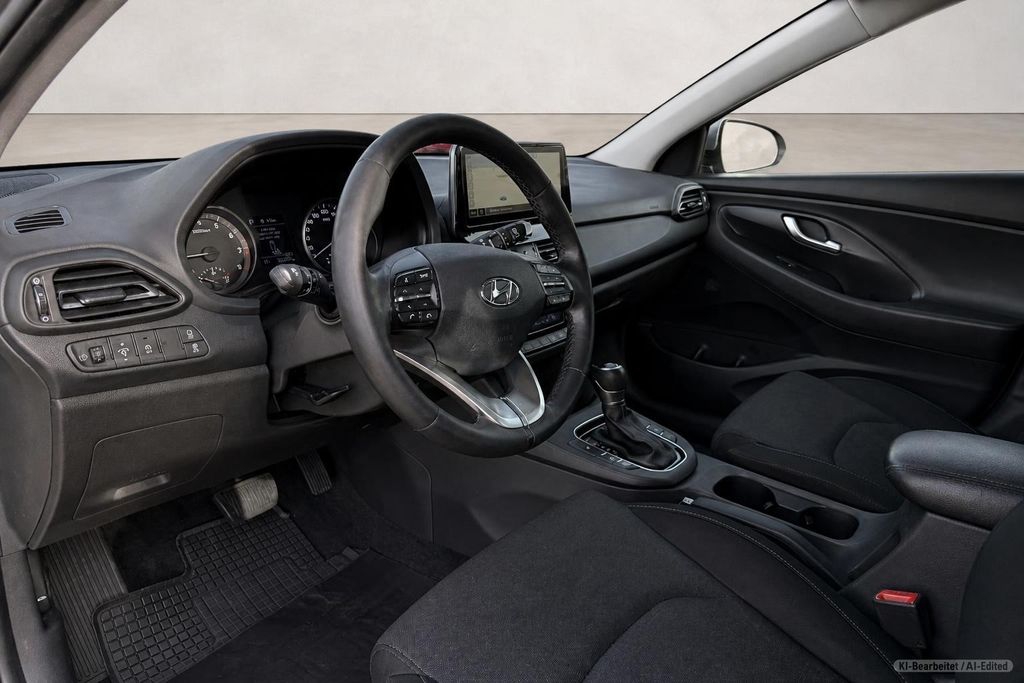 HYUNDAI i30 – Bild 12