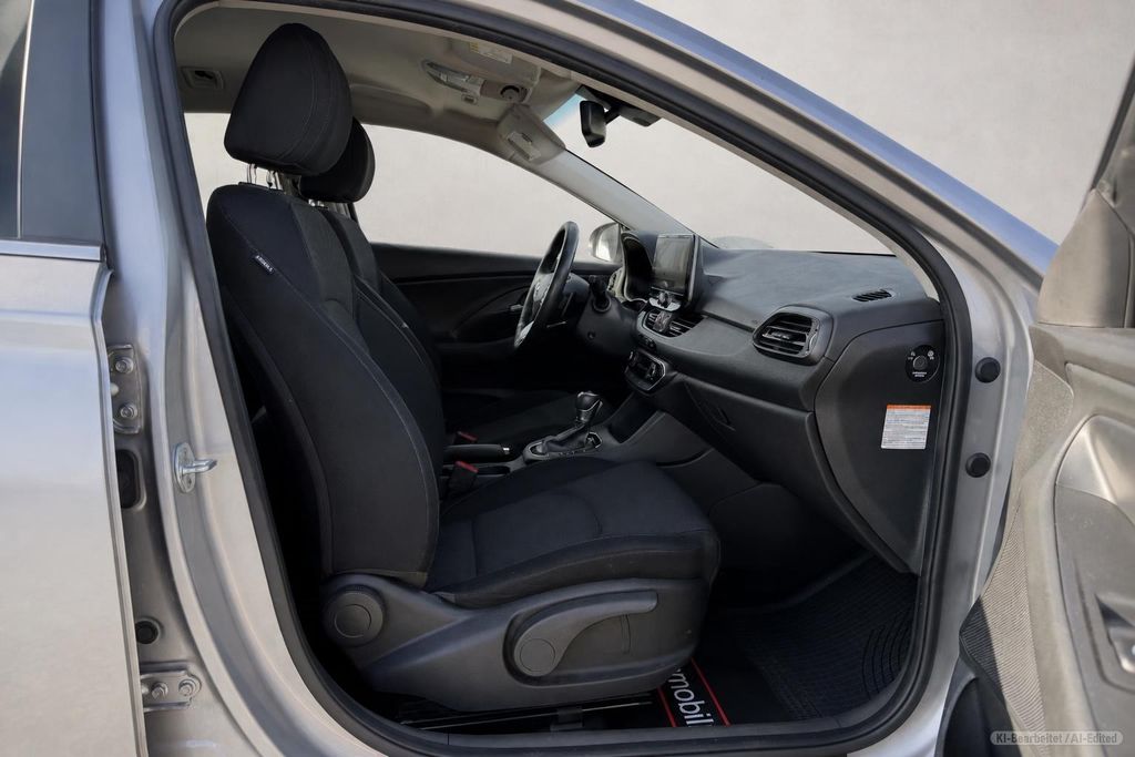 HYUNDAI i30 – Bild 14