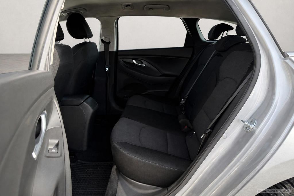 HYUNDAI i30 – Bild 15