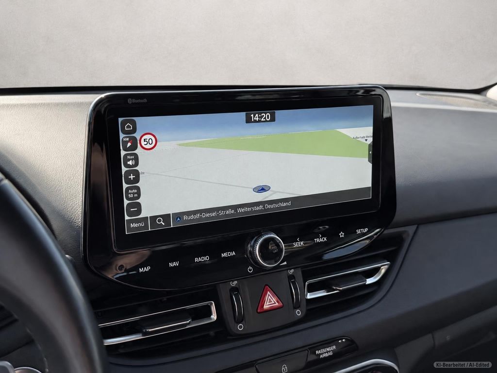 HYUNDAI i30 – Bild 16