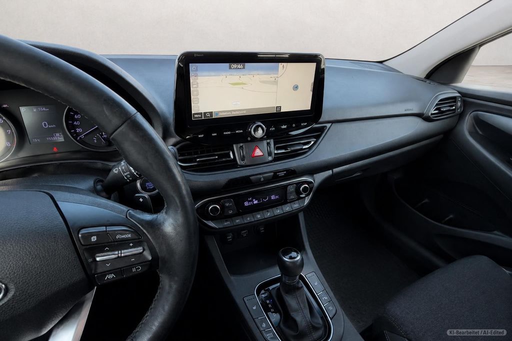 HYUNDAI i30 – Bild 20