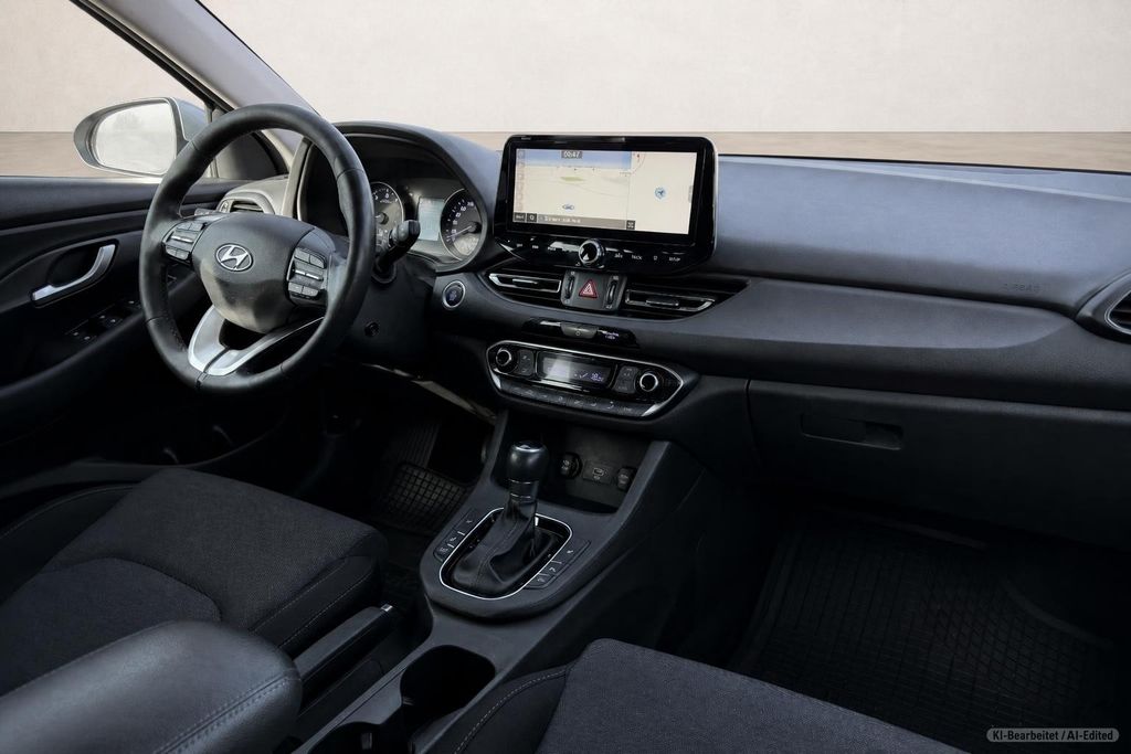 HYUNDAI i30 – Bild 21