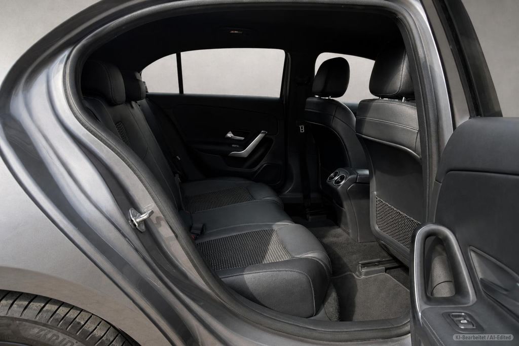 MERCEDES-BENZ A 180 – Bild 15