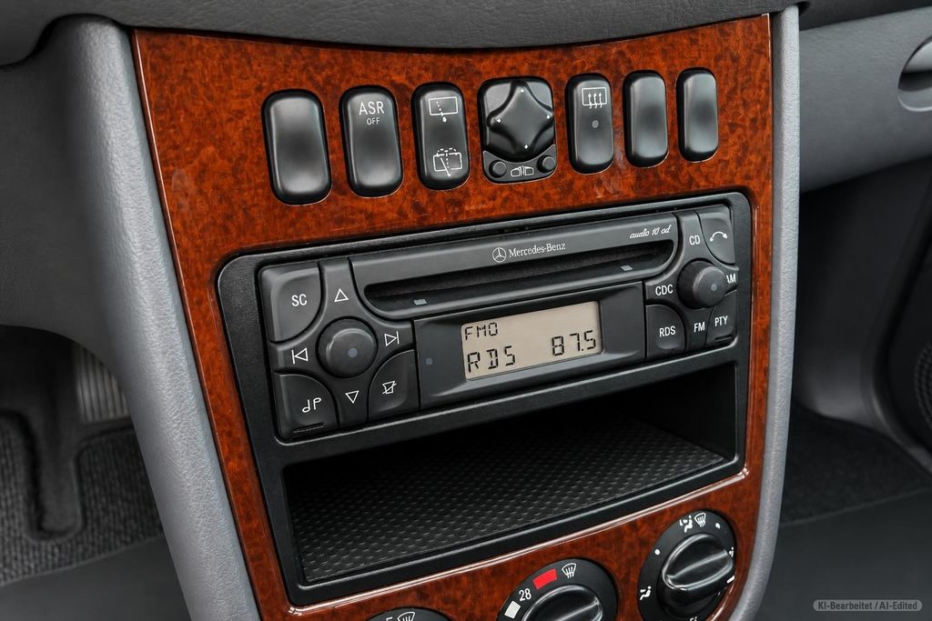 MERCEDES-BENZ A 190 – Bild 17