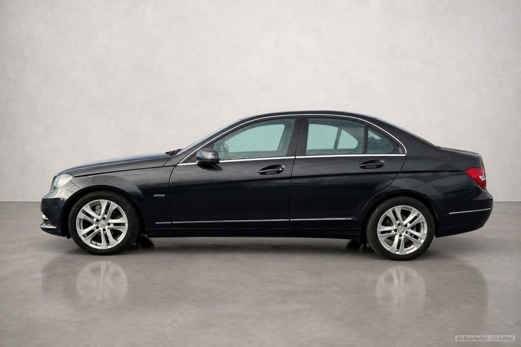 MERCEDES-BENZ C 180 – Bild 11