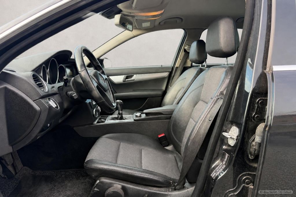 MERCEDES-BENZ C 180 – Bild 16