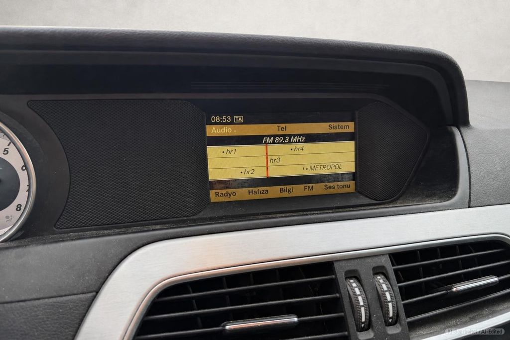 MERCEDES-BENZ C 180 – Bild 20