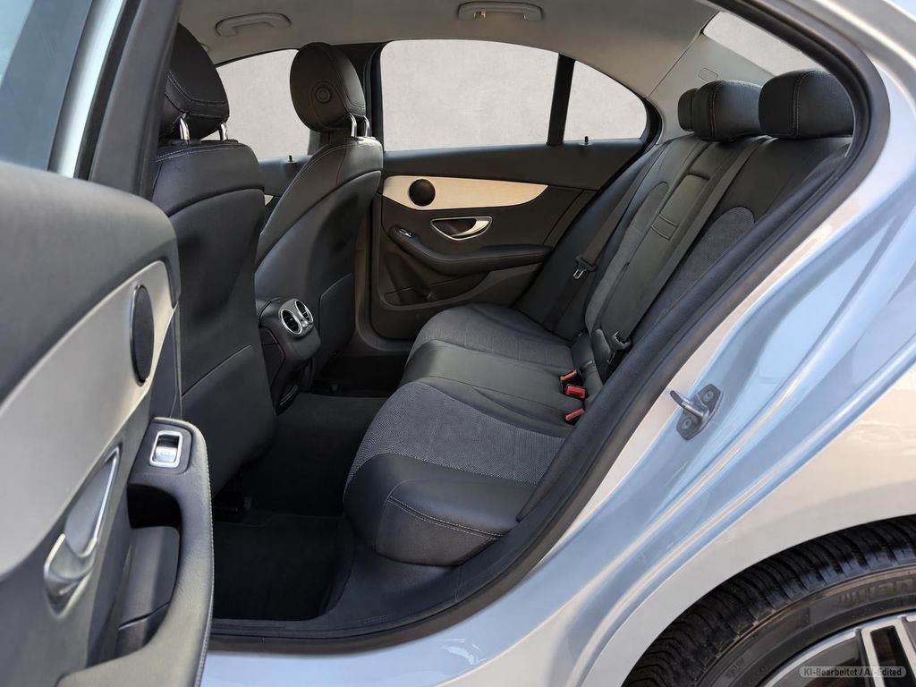 MERCEDES-BENZ C 200 – Bild 15