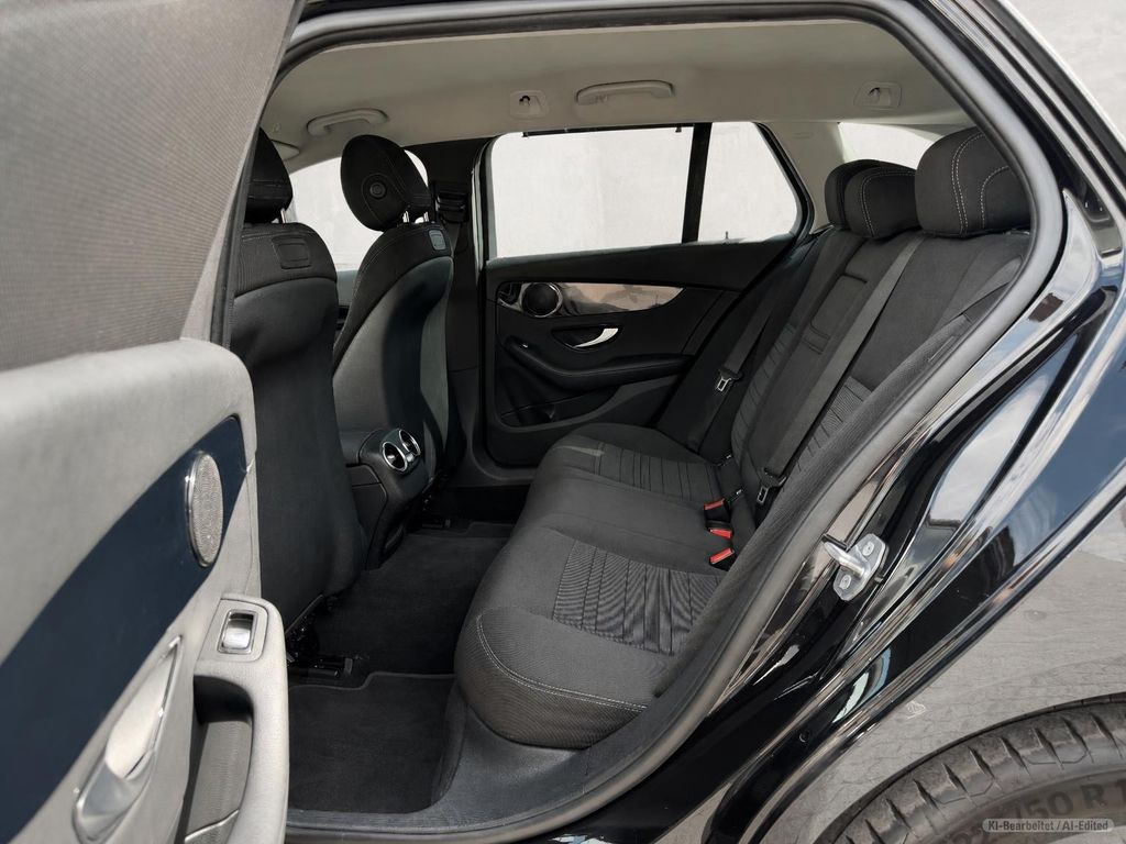 MERCEDES-BENZ C 200 – Bild 15