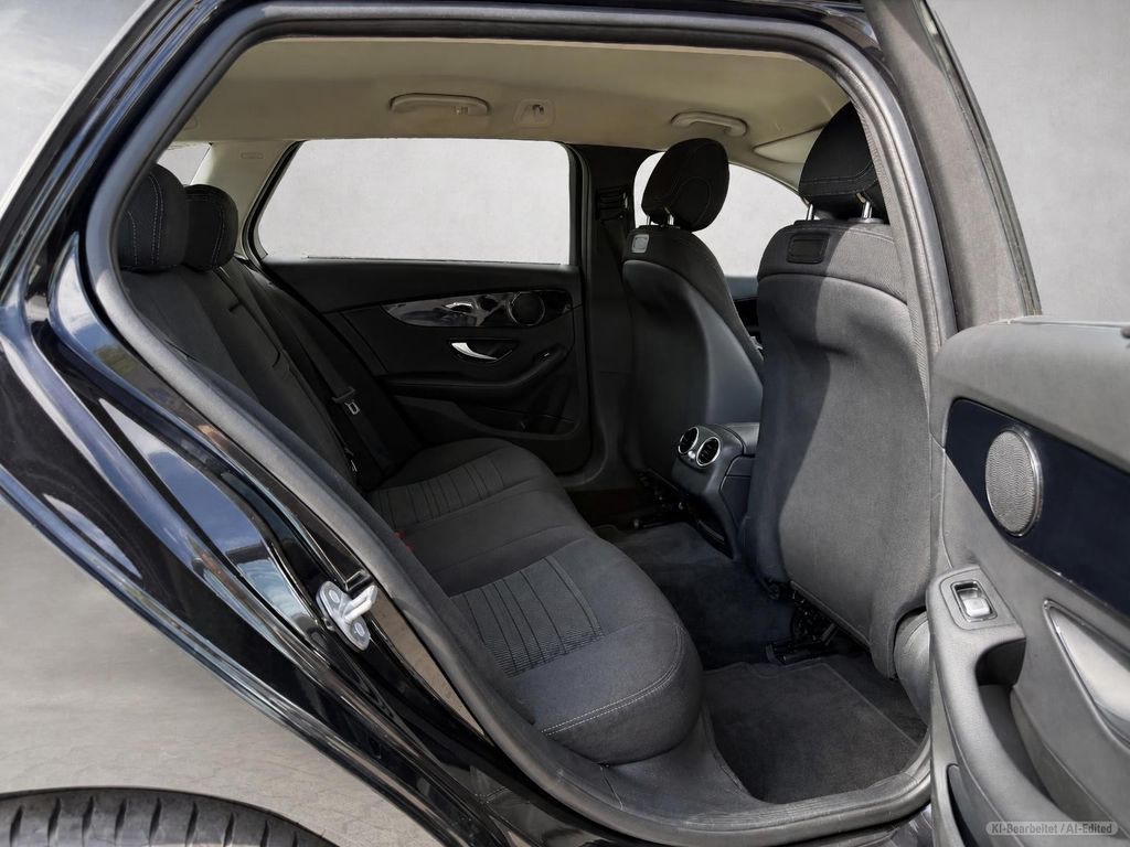 MERCEDES-BENZ C 200 – Bild 16