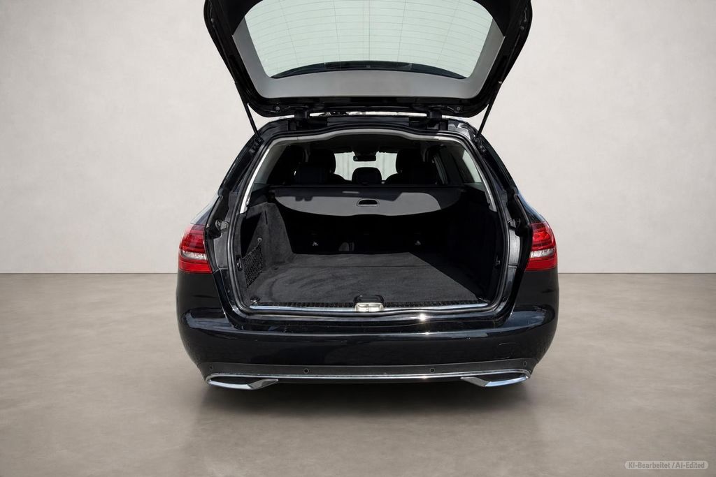 MERCEDES-BENZ C 200 – Bild 25