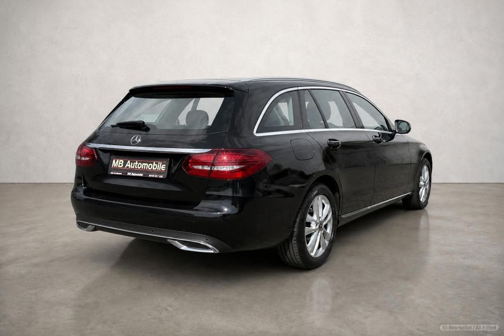 MERCEDES-BENZ C 200 – Bild 9