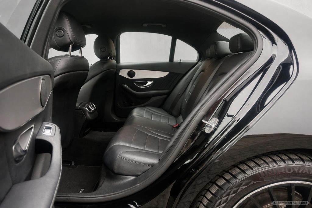 MERCEDES-BENZ C 400 – Bild 15