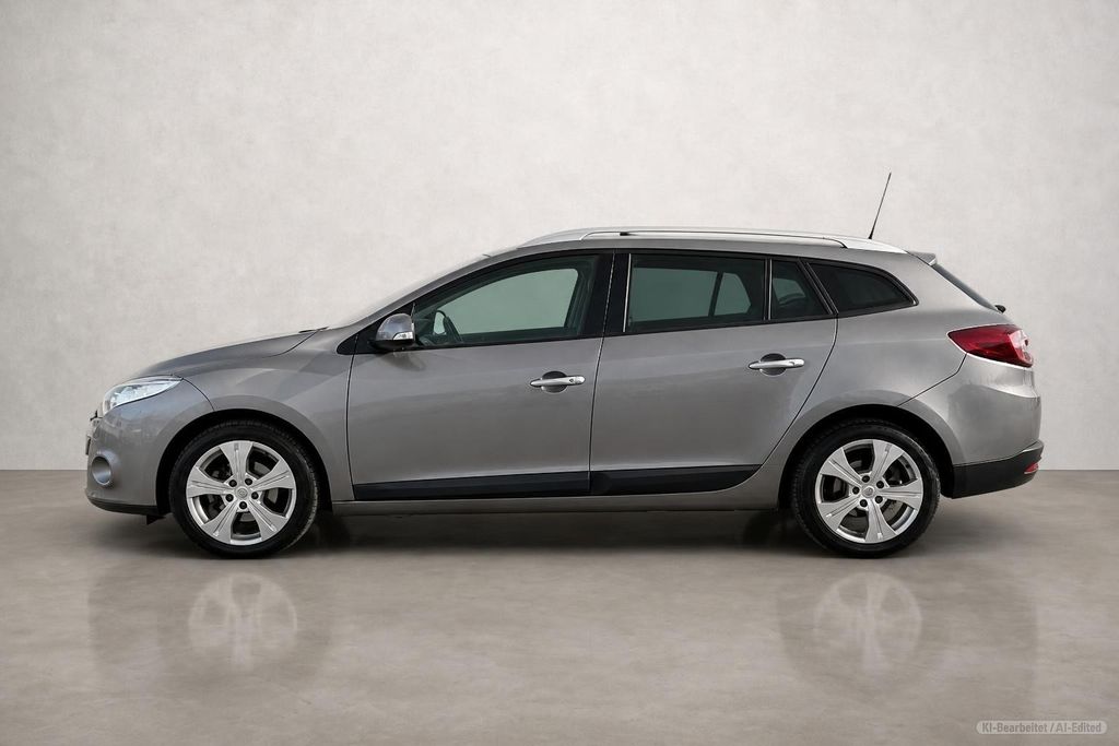 RENAULT Megane – Bild 11