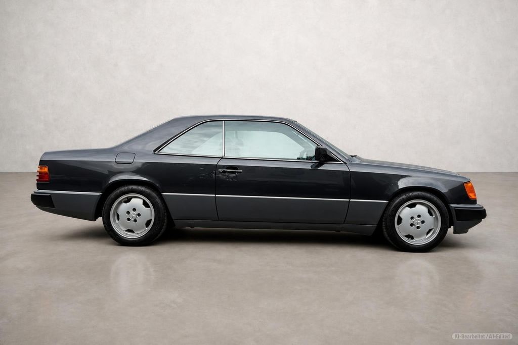 MERCEDES-BENZ CE 300 – Bild 10