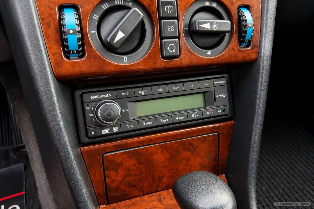 MERCEDES-BENZ CE 300 – Bild 18