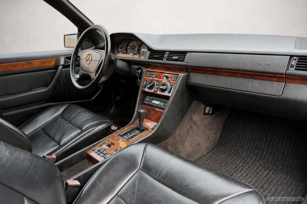 MERCEDES-BENZ CE 300 – Bild 22