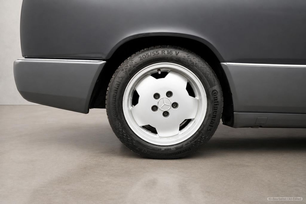 MERCEDES-BENZ CE 300 – Bild 24