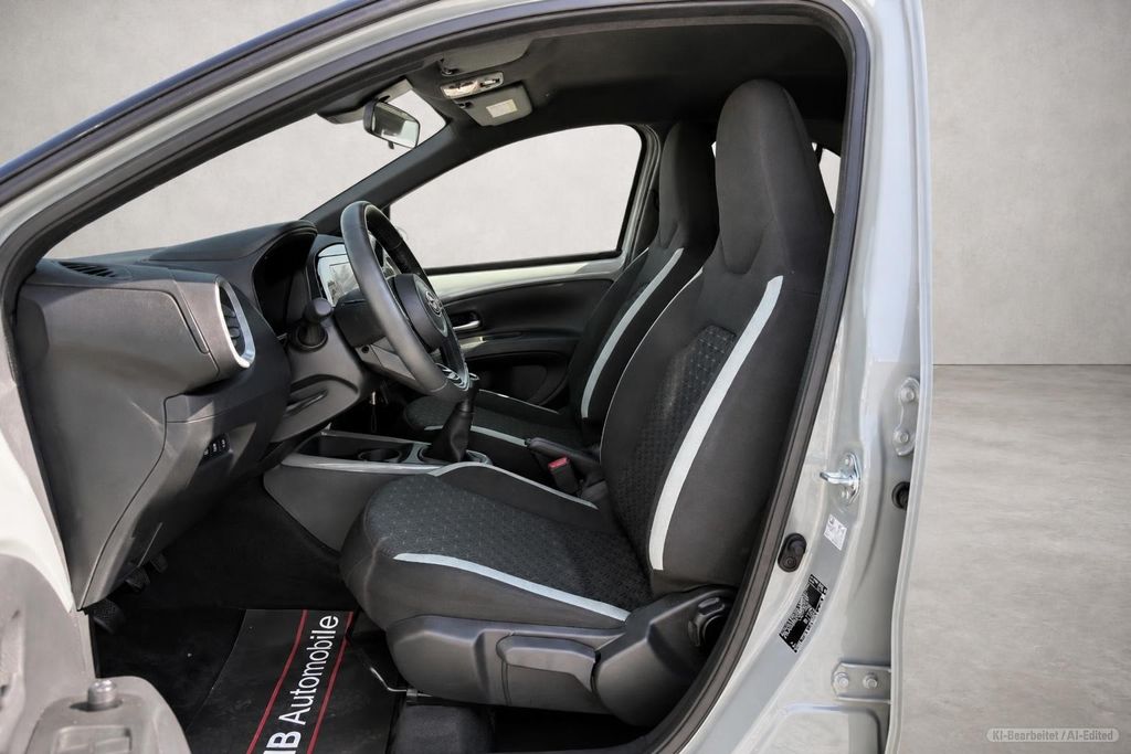 TOYOTA Aygo – Bild 12