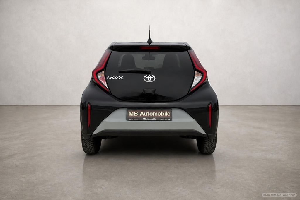 TOYOTA Aygo – Bild 8