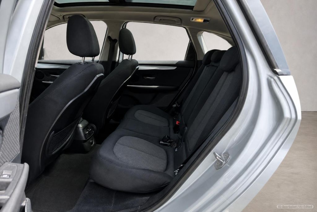 BMW 218 – Bild 15