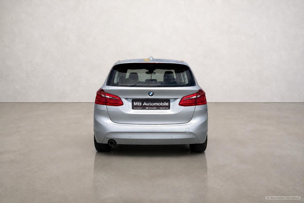 BMW 218 – Bild 8
