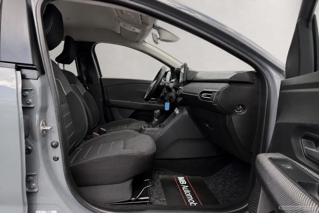 DACIA Sandero – Bild 14