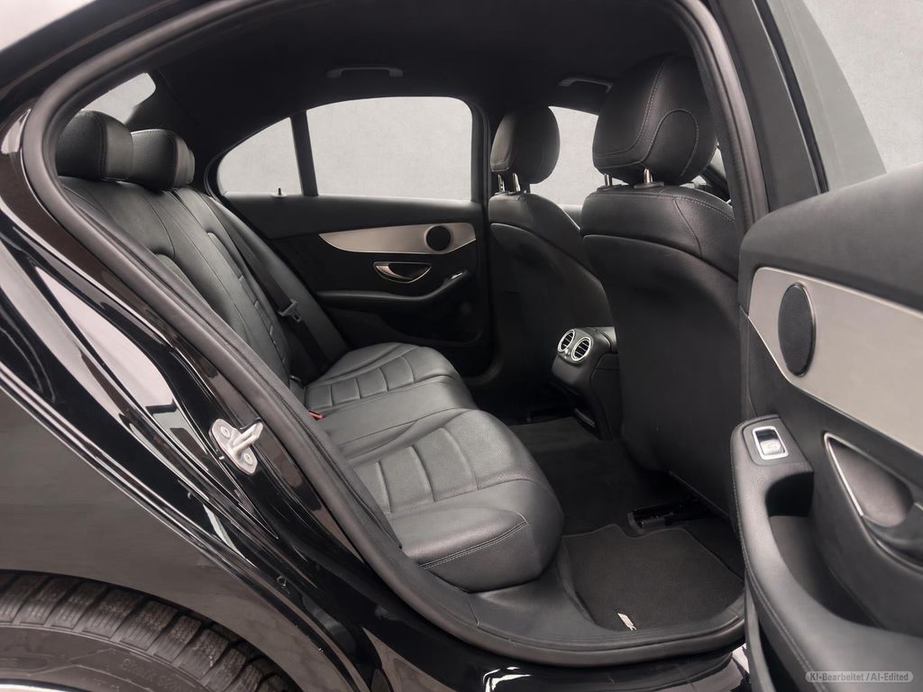MERCEDES-BENZ C 400 – Bild 15